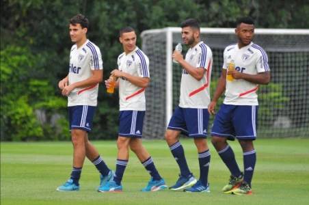 Liziero e Luan (à direita) são formados no São Paulo