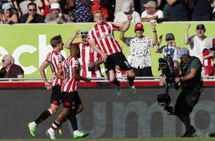 Brentford aplicou goleada sobre o Manchester United na Premier League (Foto: IAN KINGTON / AFP)