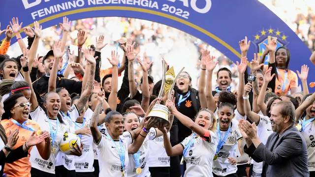 Corinthians e Internacional farão as finais do Campeonato