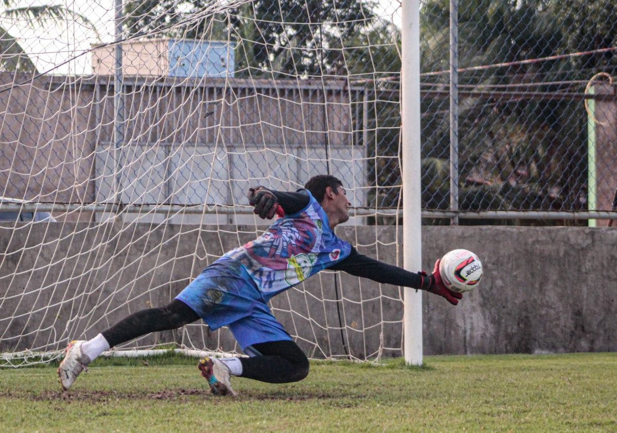 Goleiro Gabriel Haddad