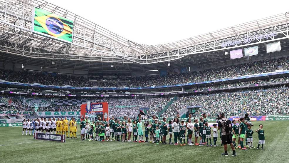 Palmeiras reverte vantagem do São Paulo, faz 4 a 0 e é campeão paulista