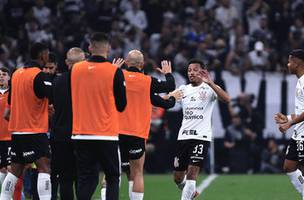 Corinthians visita o Athletico-PR para confirmar reação no Brasileirão (Foto: R7)