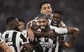 Botafogo e Penarol se enfrentaram no Nilton Santos (Foto: AFP