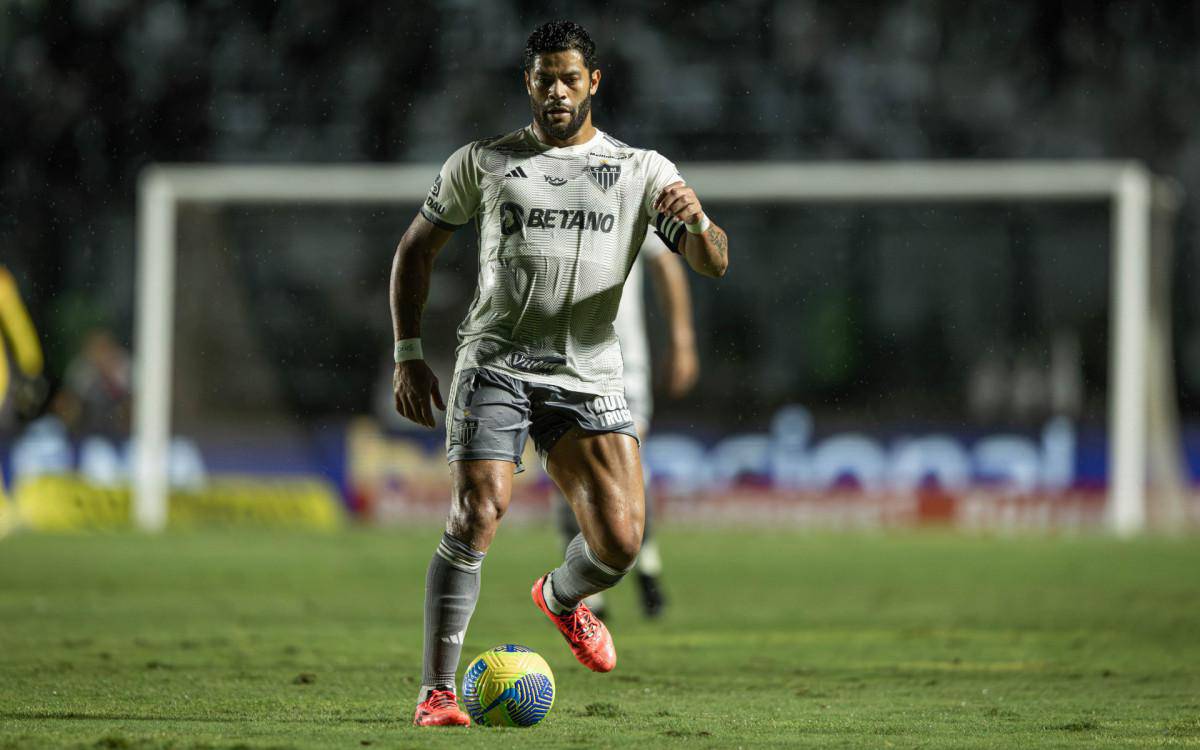 Hulk em acao no duelo com o Vasco, em Sao Januario