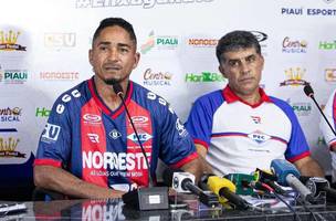 Jorge Henrique e Wallace Lemos (Foto: Aldo Carvalho)