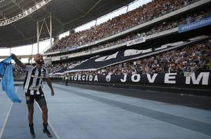 Chay foi um dos destaques do Botafogo na Serie B de 2021 (Foto: Vitor Silva/Botafogo)