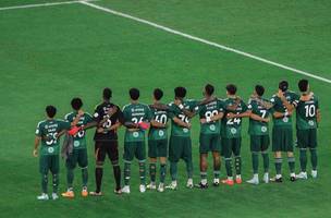 Equipe do Al-Ahli em partida pelo Campeonato Saudita Reproducao/Instagram/Al-Ahli (Foto:  Reproducao/Instagram/Al-Ahli)