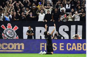 Yuri Alberto comemora gol do Corinthians contra o Palmeiras (Foto: Marcos Ribolli)