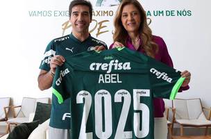 Abel Ferreira e Leila Pereira comemoram a renovacao do contrato do treinador Reproducao/Twitter Palmeiras (Foto:  Reproducao/Twitter Palmeiras)