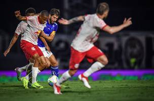 Braga se colocou numa situacao ainda mais dramatica ao empatar em casa com o Cruzeiro. (Foto: Foto: Ari Ferreira/Red Bull Bragantino)