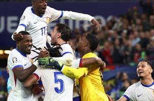 França elimina Portugal nos pênaltis e encara a Espanha nas semis da Euro (Foto: TNT)