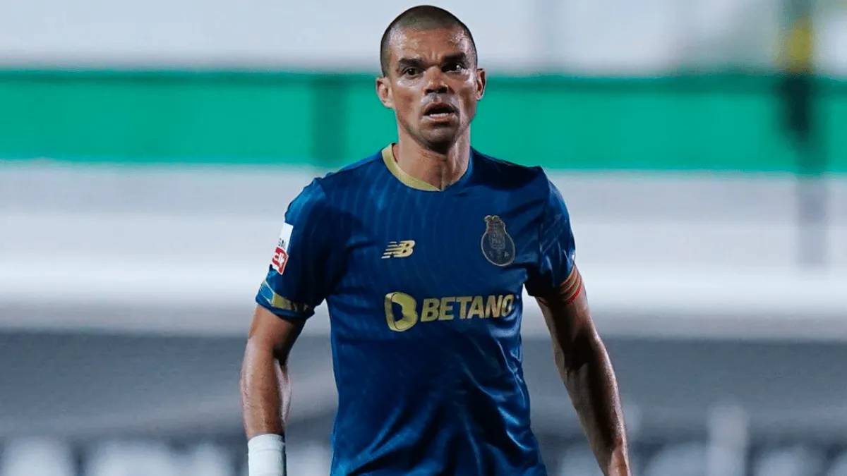 Vasco faz proposta pelo zagueiro Pepe, ex-Porto