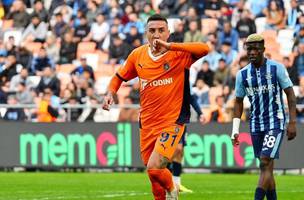 A equipe da capital voltou a vencer depois de tres jogos (Foto: Foto: Divulgacao/Istanbul Basaksehir)