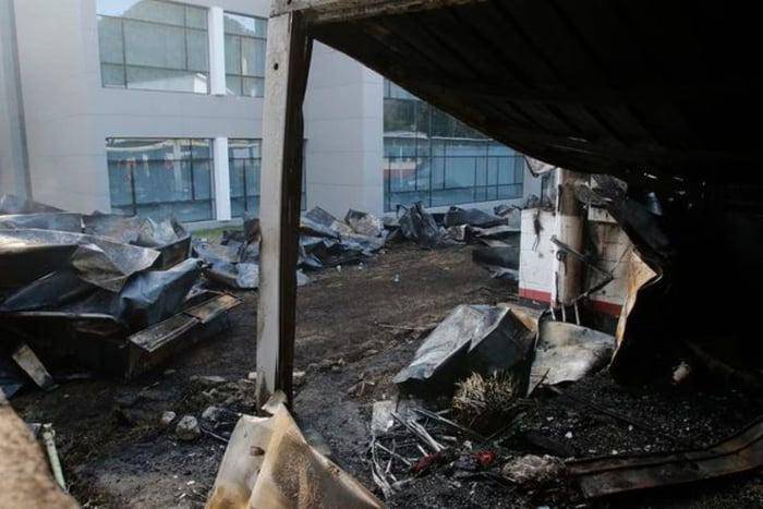 Centro de treinamento presidente George Helal, conhecido com Ninho do Urubu, e utilizado pela equipe de futebol do Flamengo. Foto da area destruida no centro de treinamento do Flamengo apos incendio.