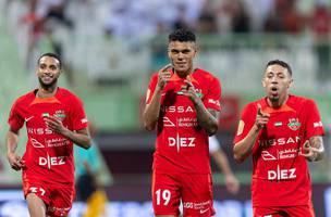 Ex-Flamengo, Mateusao marca gol e garante classificacao de time na Liga dos Campeoes (Foto: Divulgacao/Shabab Al-Ahli)