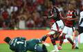 Bruno Henrique fez o centesimo gol com a camisa do Flamengo sobre o Vasco (Foto: Gilvan de Souza