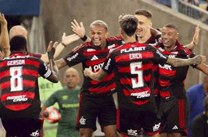 Flamengo vence Fluminense e esta a um empate do titulo do Campeonato Carioca. (Foto: Adriano Fontes/ Flamengo)