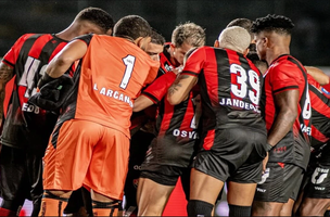 Vitória enfrenta um desafio histórico ao encarar o Náutico na Copa do Brasil. (Foto: Victor Ferreira/EC Vitória)